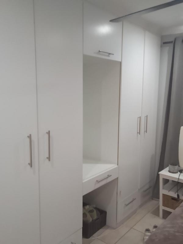 1 Bedroom Property for Sale in Gordons Bay Western Cape